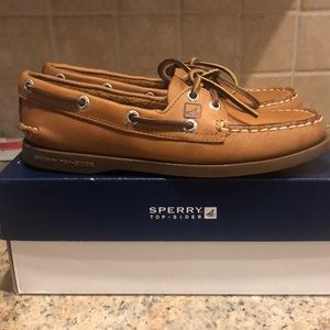 SPERRY TOP-SIDER WOMANS BOAT SHOES